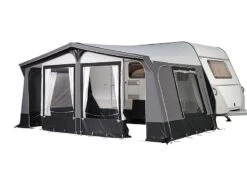 Polaris Outdoor Caravanvoortent Nova 250 -Tevelde 1 2 polaris outdoor caravanvoortent nova 250 deuren open polounova250