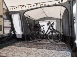 Polaris Outdoor Uitbouw Nova 532 -Tevelde 1 4 polaris outdoor uitbouw nova 532 binnenkant fietsen polouuitnova532