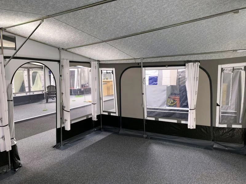 Brand Caravanvoortent Topas 300 8 Brand Caravanvoortent Topas 300 - Afbeelding 8