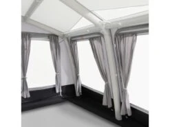 Dometic Opblaasbare Voortent Rally AIR Tour 390 S 17 Dometic Opblaasbare Voortent Rally AIR Tour 390 S -Tevelde 62 4 dometic opblaasbare voortent rally air tour 390 s binnenkant 9120002325