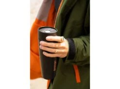 Vango Urban Bottle 450 Ml 11 Vango Urban Bottle 450 Ml -Tevelde 79 5 vango urban bottle 450 ml sfeer hand dichtbij acturban0000001