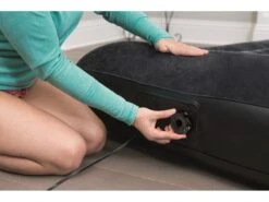 Bestway Tritech Luchtbed 30 Cm Twin -Tevelde 85 10 bestway tritech luchtbed 30 cm twin 7075020172