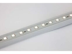Bo-Camp Voortentverlichting LED Strip 500 Lumen 13 Bo-Camp Voortentverlichting LED Strip 500 Lumen -Tevelde bocamp slim tube 6w 5823220 4